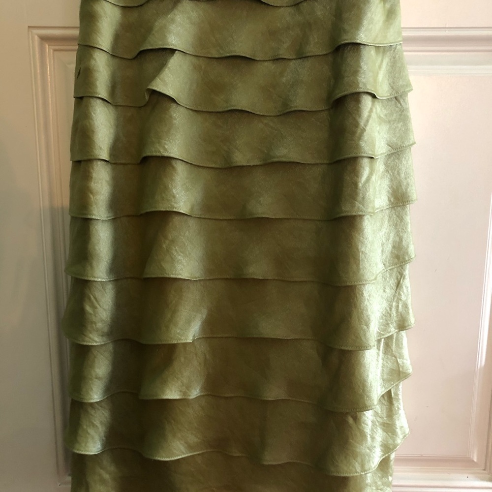 Cute Ruffles - Picture 3 of 3